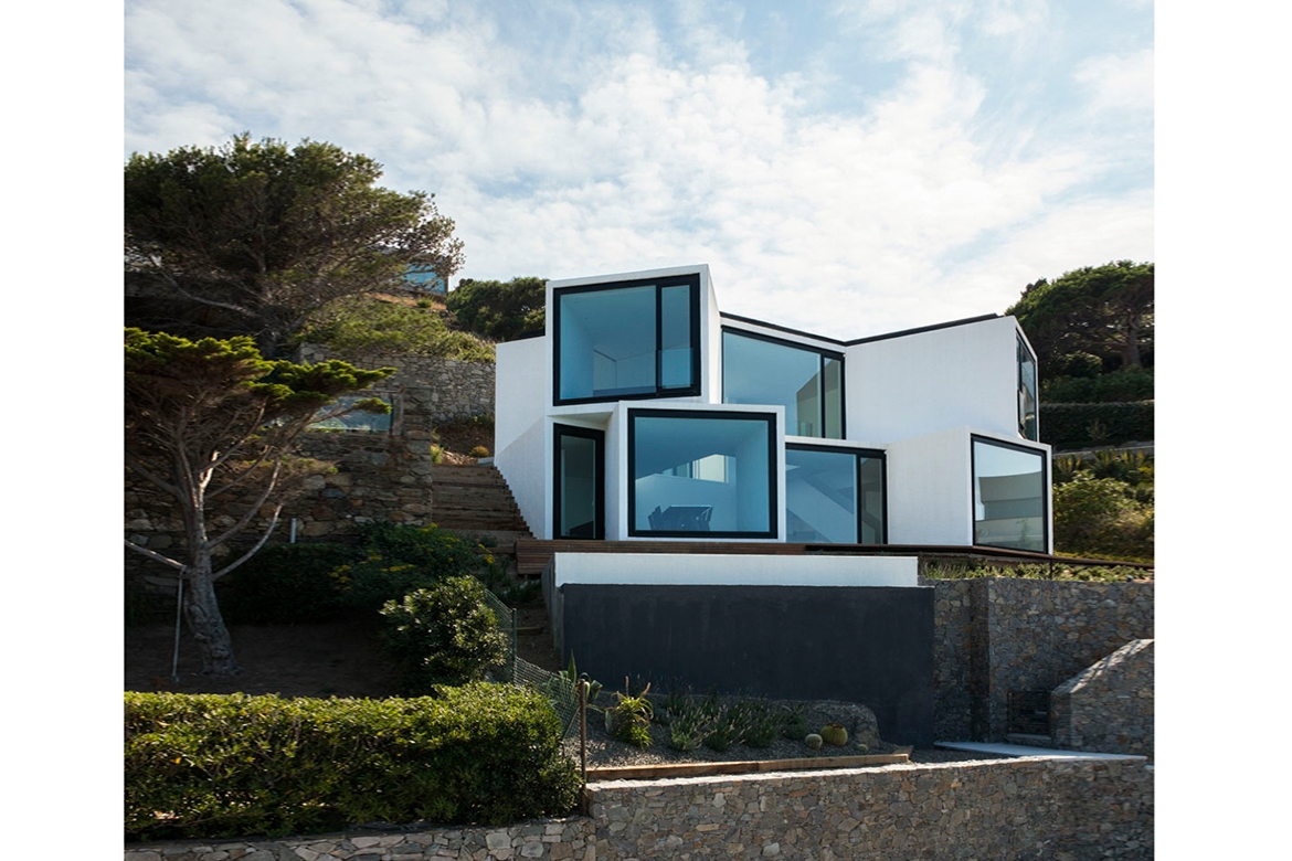 sunflower house 3